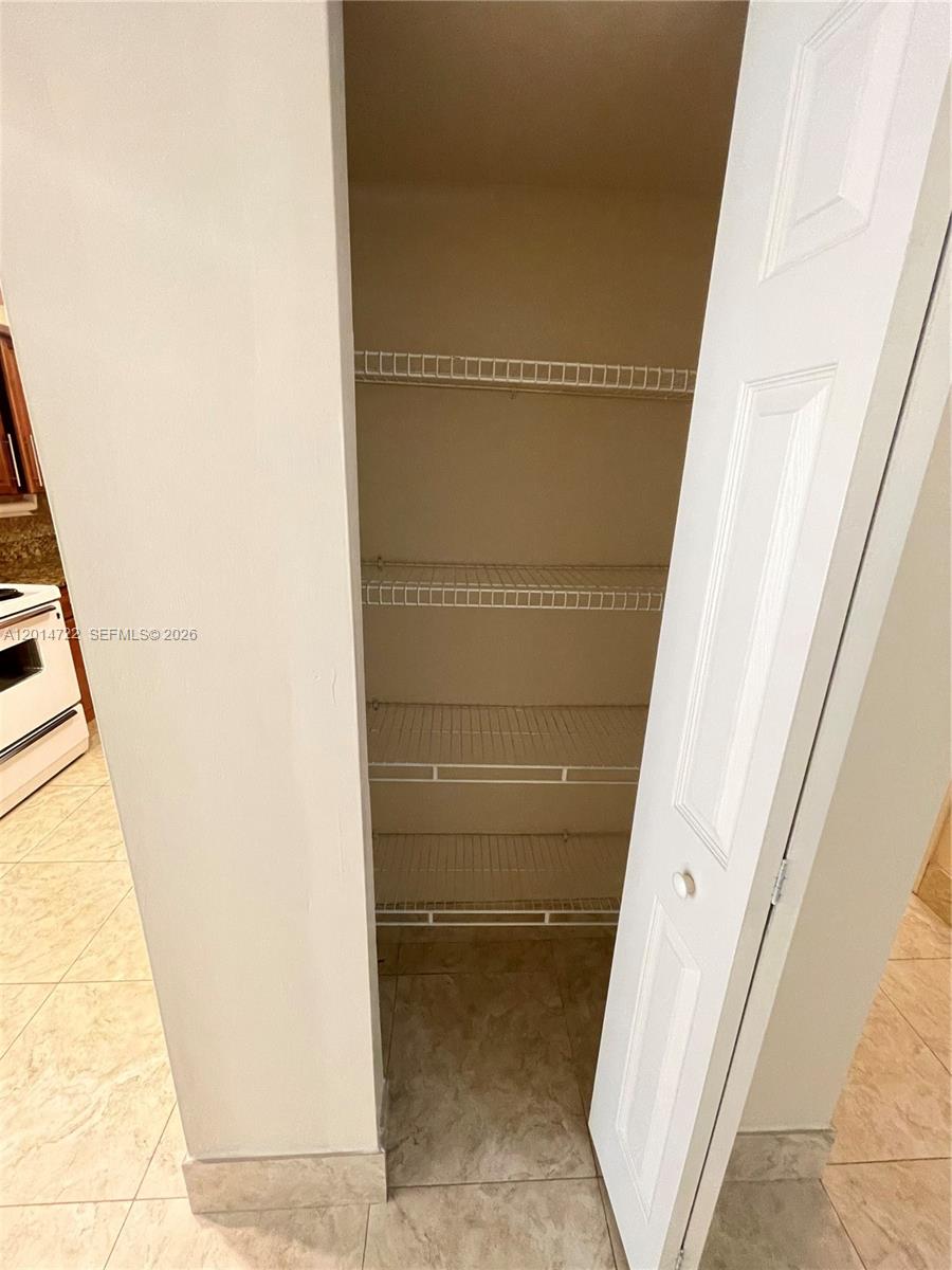 Photo of 2000 Atlantic Shores Blvd #118, Hallandale Beach, Florida, 33009 -