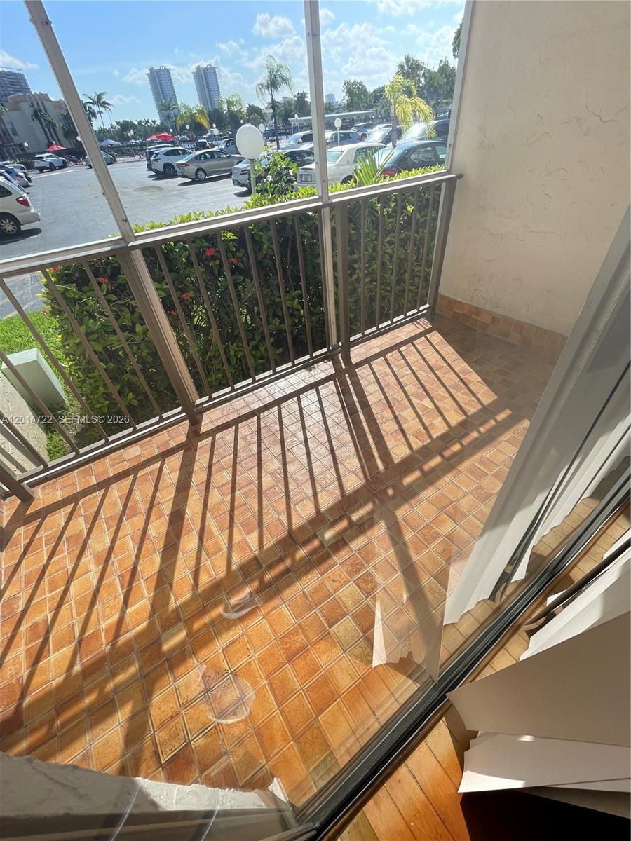 Photo of 2000 Atlantic Shores Blvd #118, Hallandale Beach, Florida, 33009 -