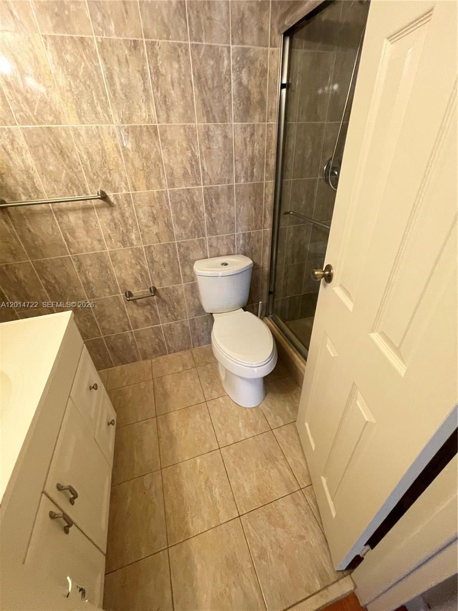 Photo of 2000 Atlantic Shores Blvd #118, Hallandale Beach, Florida, 33009 -