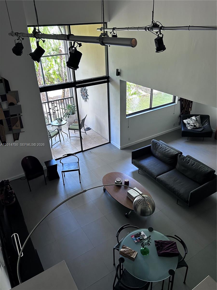 Photo of 20365 Country Club Dr  (20365), Aventura, Florida, 33180 - 
