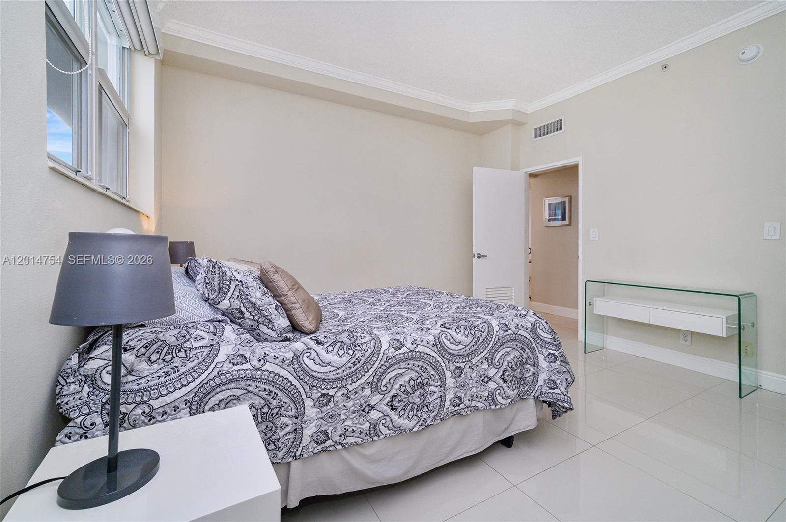Photo of 3001 Ocean Dr  #1623, Hollywood, Florida, 33019 - 