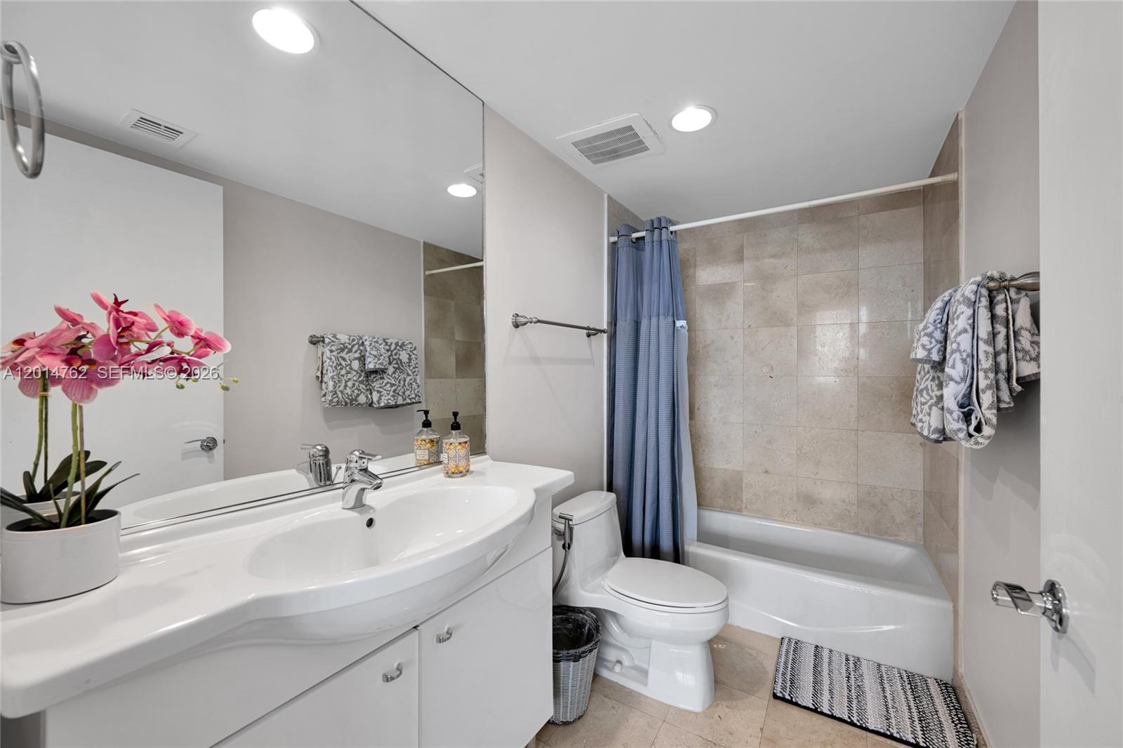 4504 3 / 3 1675 sq. ft. $ 2026-09-09 0 Photo