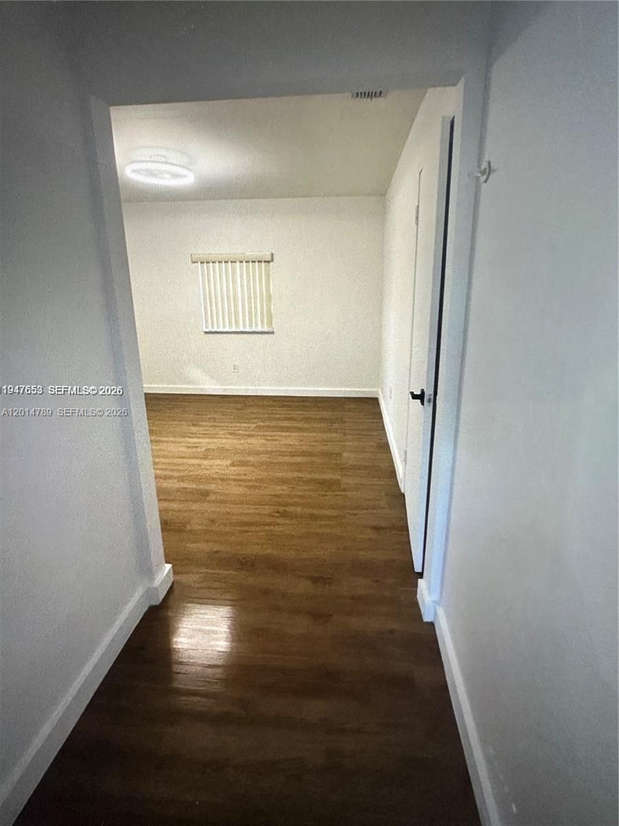 See details / 2085 sq. ft. $ 2026-05-07 0 Photo