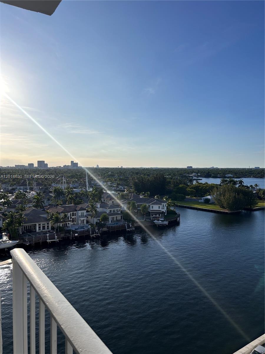 Photo of 1410 Ocean Dr  #1203, Hollywood, Florida, 33019 - 