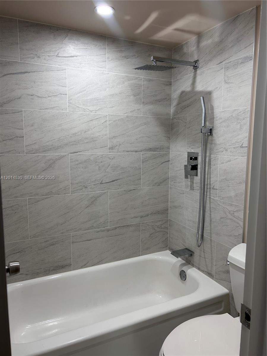Photo of 1410 Ocean Dr  #1203, Hollywood, Florida, 33019 - 