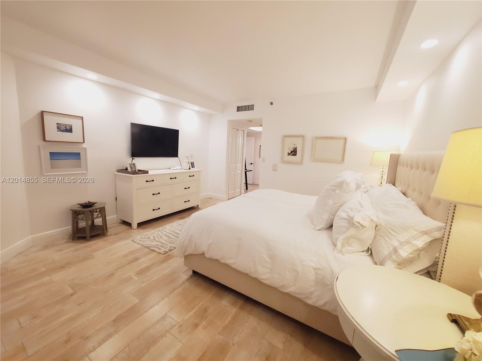 2703 3 / 2 1560 sq. ft. $ 2026-05-07 0 Photo