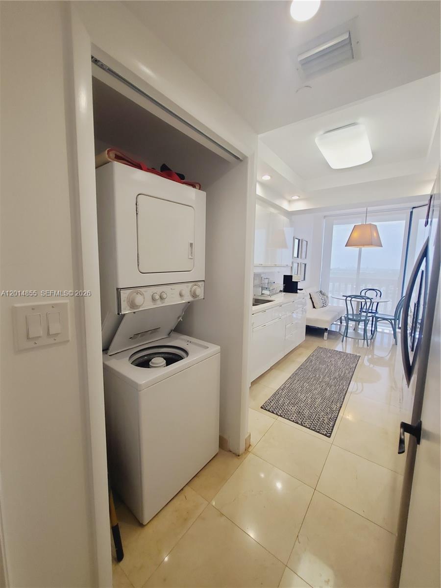 2703 3 / 2 1560 sq. ft. $ 2026-05-07 0 Photo