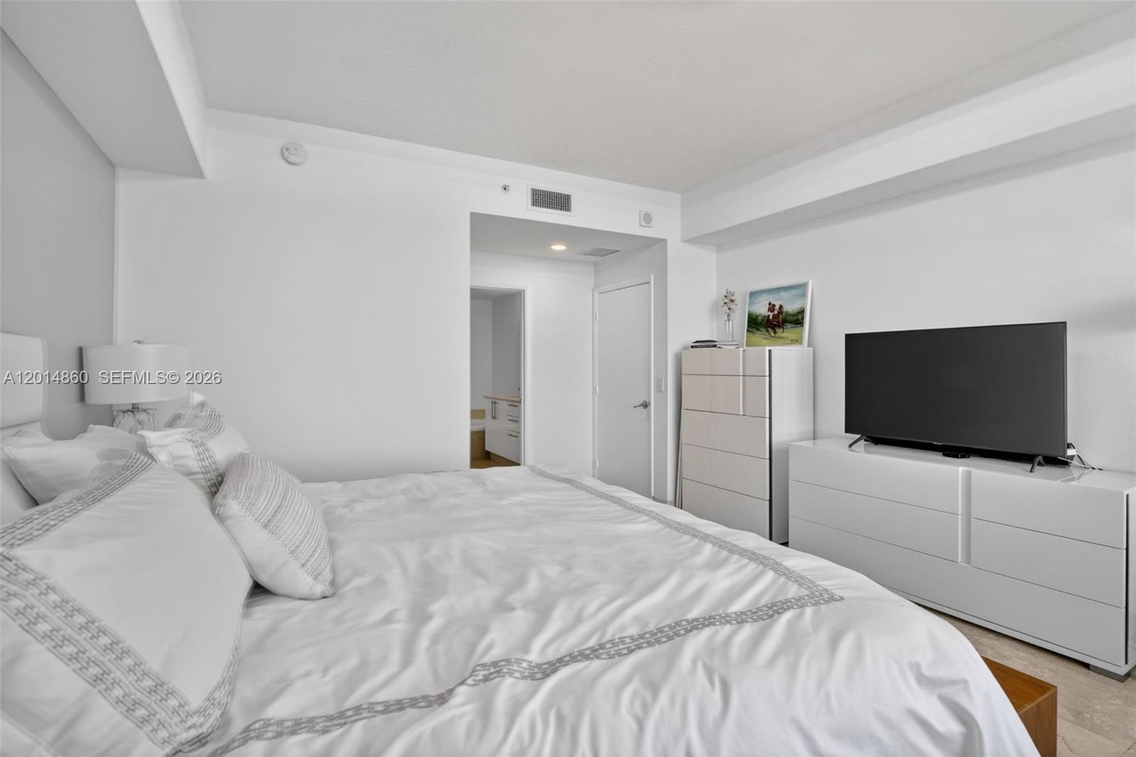Photo of 3330 190th St  #1817, Aventura, Florida, 33180 - 