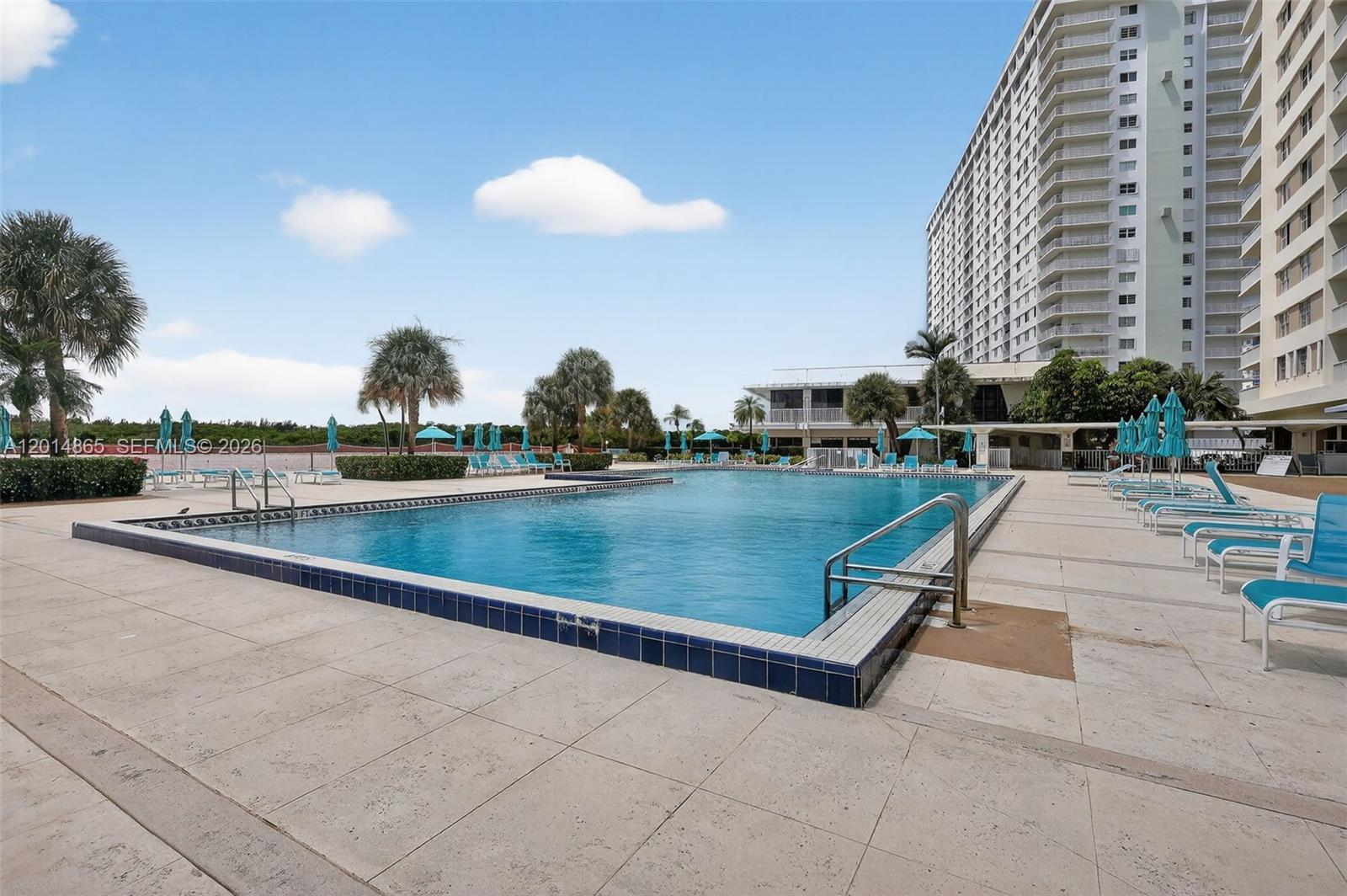 1009 1 / 2 762 sq. ft. $ 2026-05-07 0 Photo