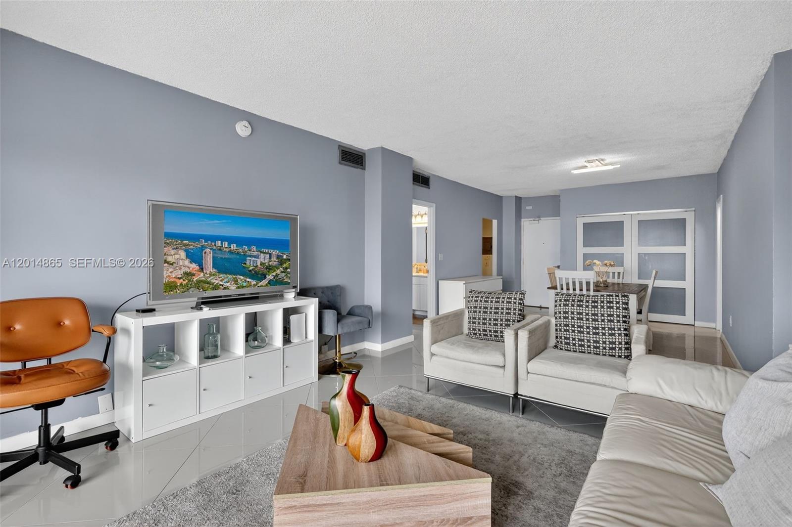 1009 1 / 2 762 sq. ft. $ 2026-05-07 0 Photo