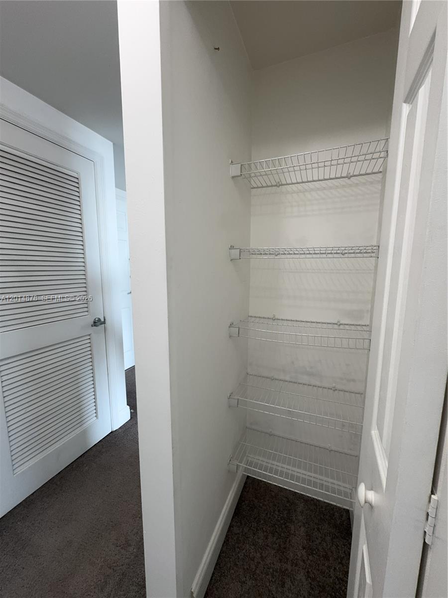Photo of 140 Dixie Hwy  #933, Hollywood, Florida, 33020 - 