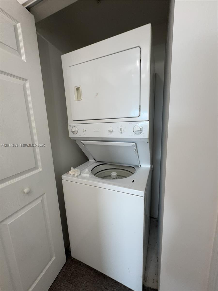 Photo of 140 Dixie Hwy  #933, Hollywood, Florida, 33020 - 