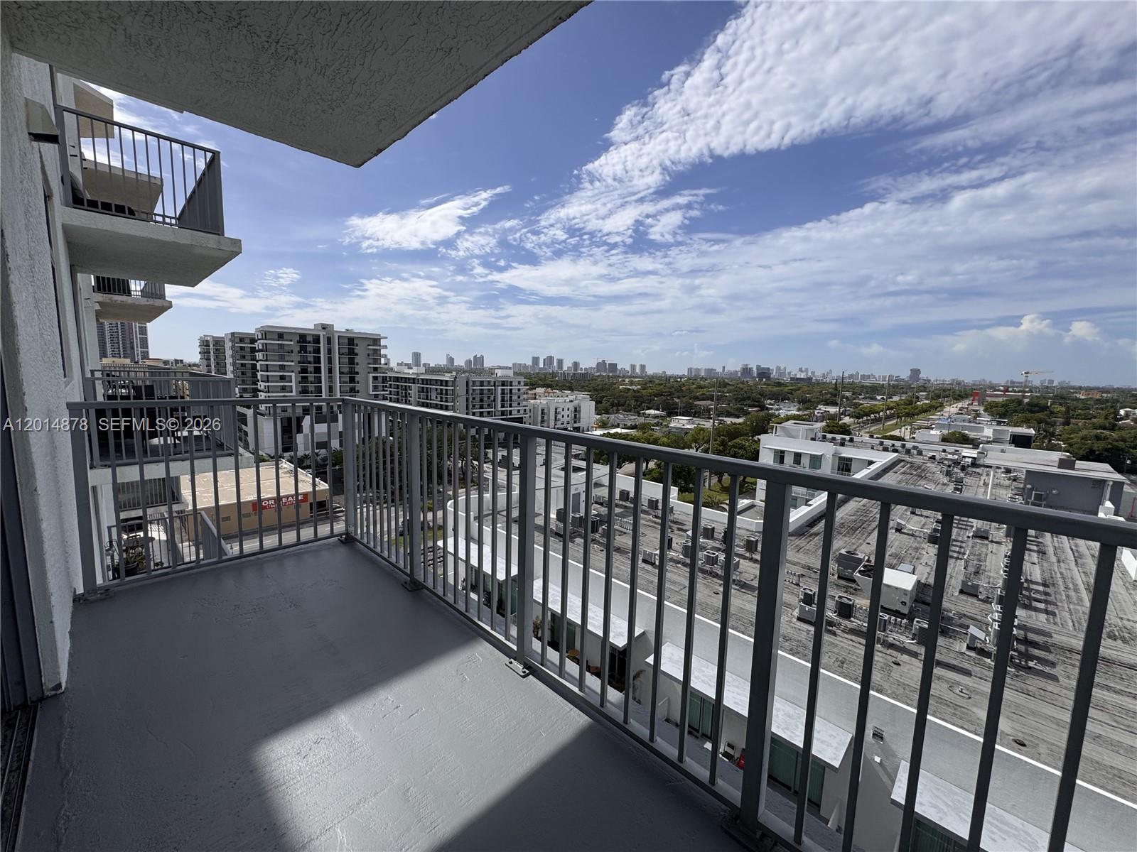 Photo of 140 Dixie Hwy  #933, Hollywood, Florida, 33020 - 