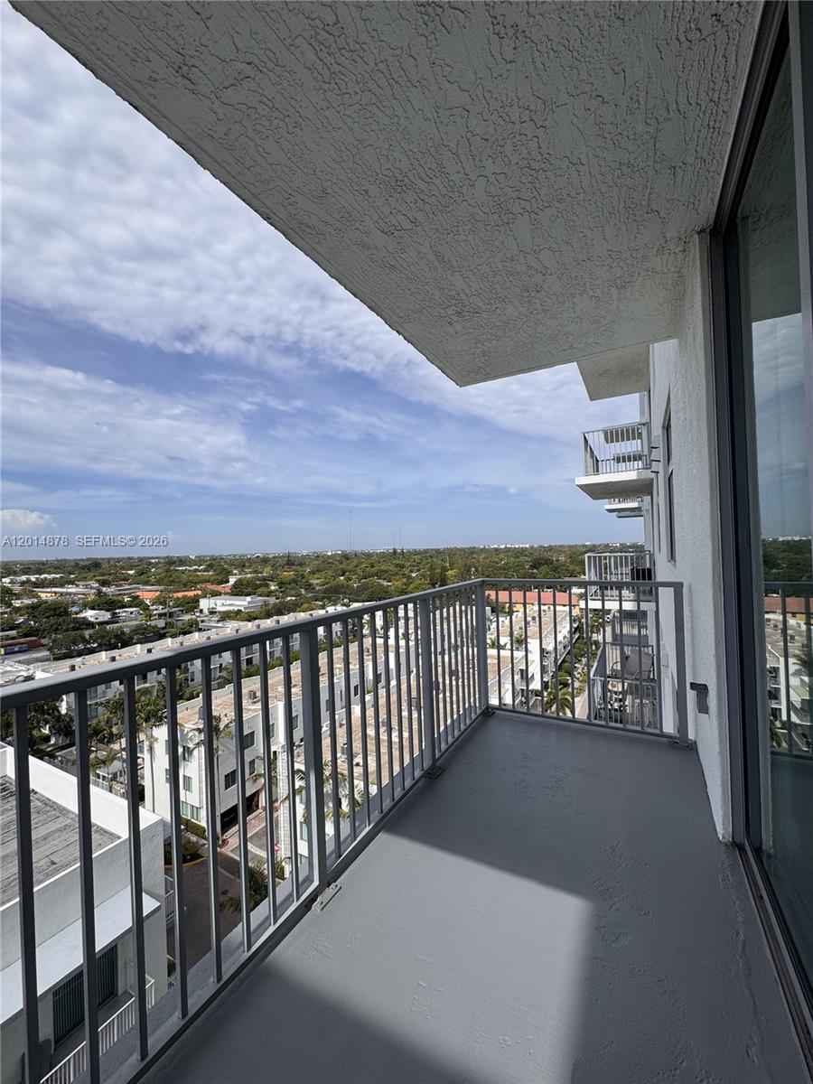 Photo of 140 Dixie Hwy  #933, Hollywood, Florida, 33020 - 