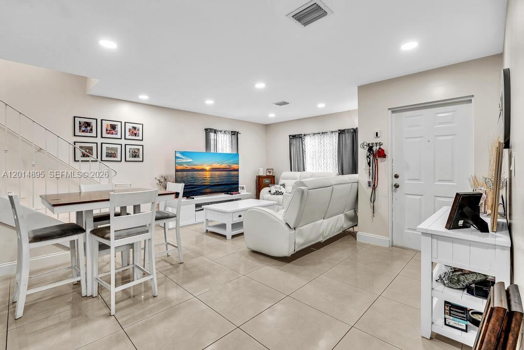   /  1250 sq. ft. $ 2026-05-07 0 Photo