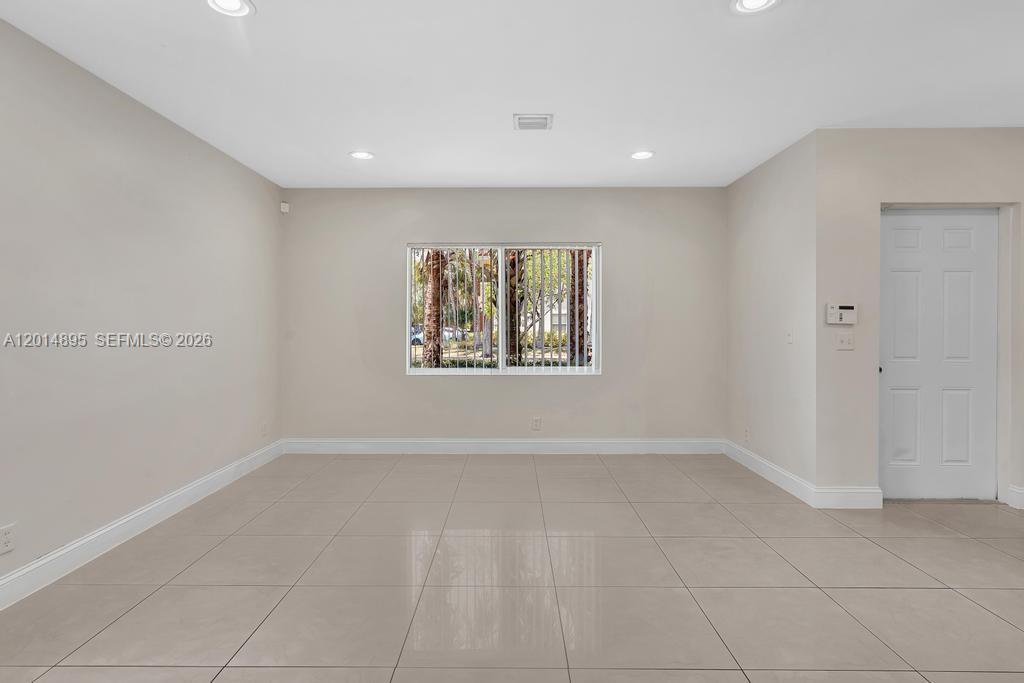   /  1250 sq. ft. $ 2026-05-07 0 Photo