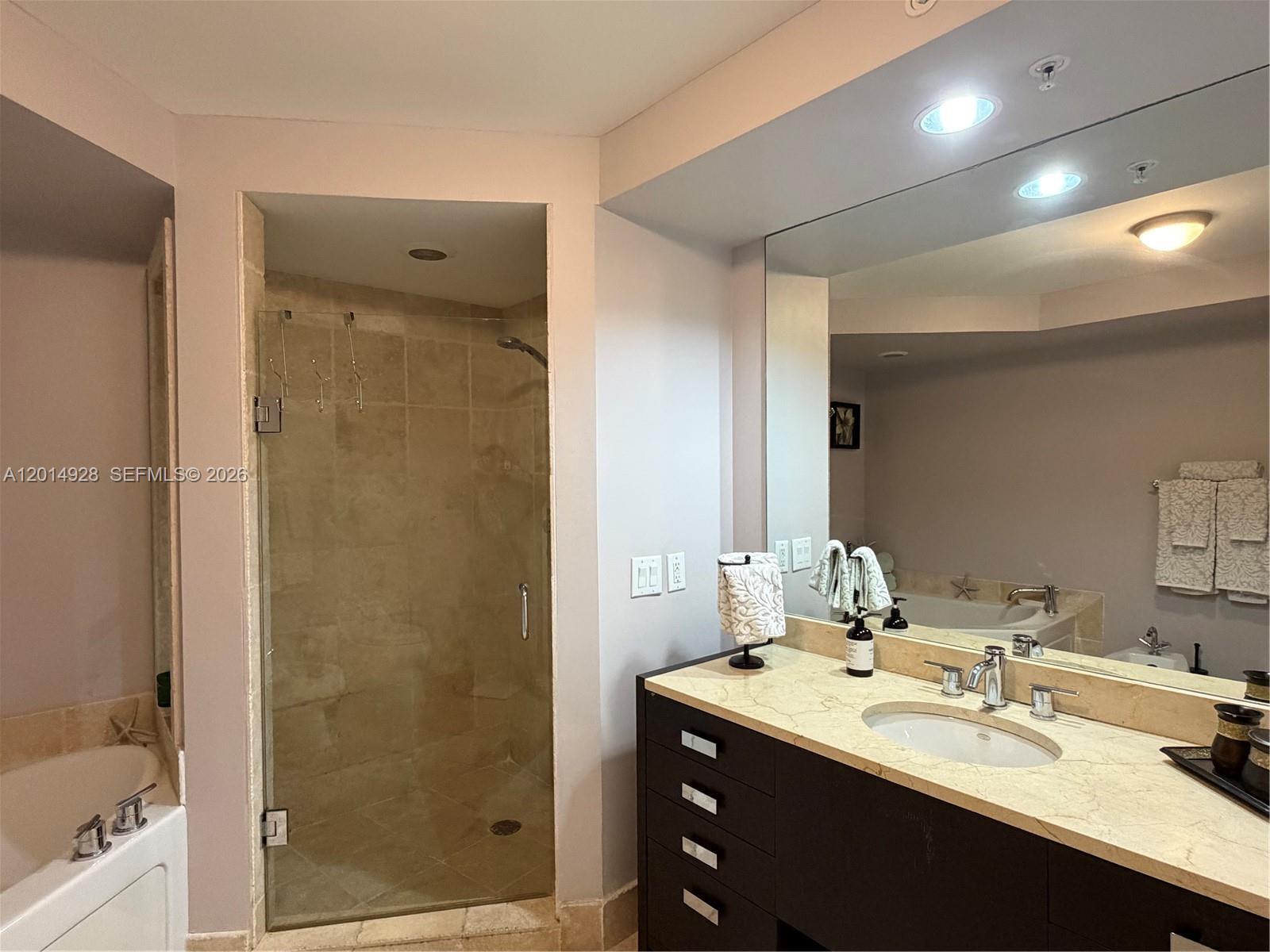 1908 1 / 2 881 sq. ft. $ 2026-05-07 0 Photo