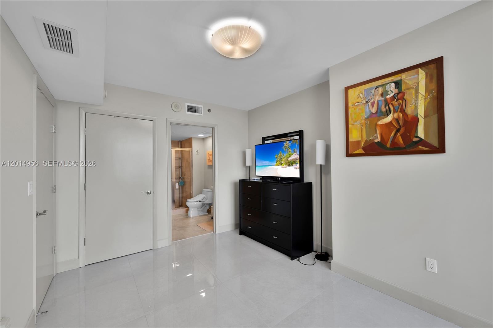 2007 3 / 3 1571 sq. ft. $ 2026-05-07 0 Photo