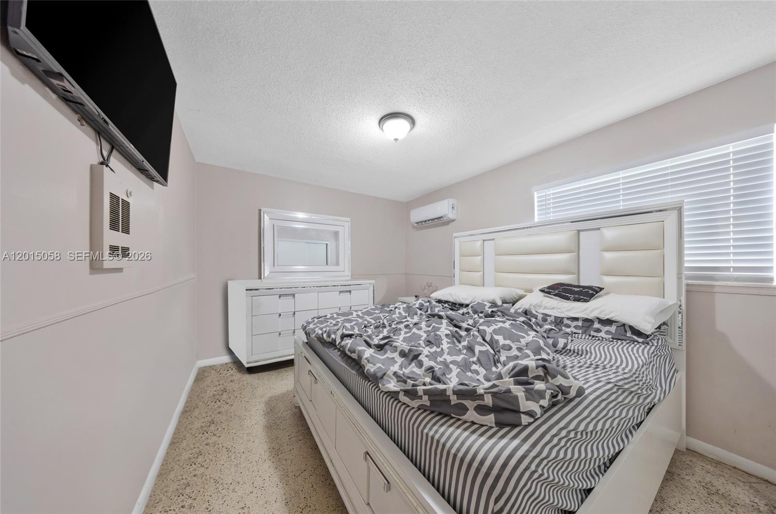 See details / sq. ft. $ 2026-05-07 0 Photo
