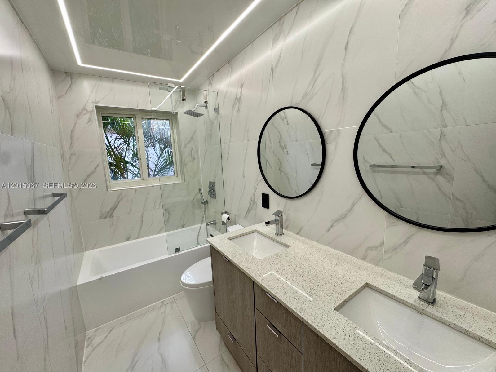 Photo of 935 Weeping Willow Way  (935), Hollywood, Florida, 33019 - 