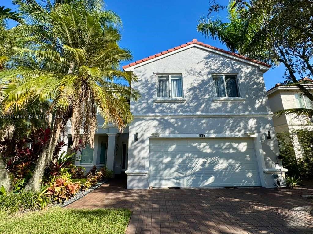 Photo of 935 Weeping Willow Way  (935), Hollywood, Florida, 33019 - 