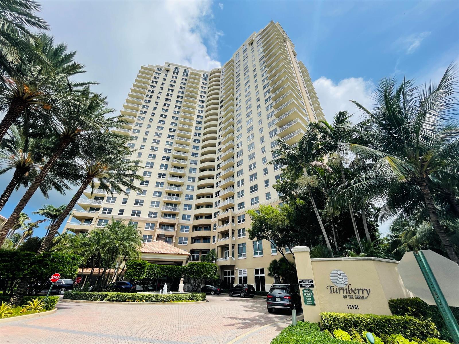 Photo of 19900 Country Club  #210, Aventura, Florida, 33180 - Photo Aug 26, 2 19 43 PM