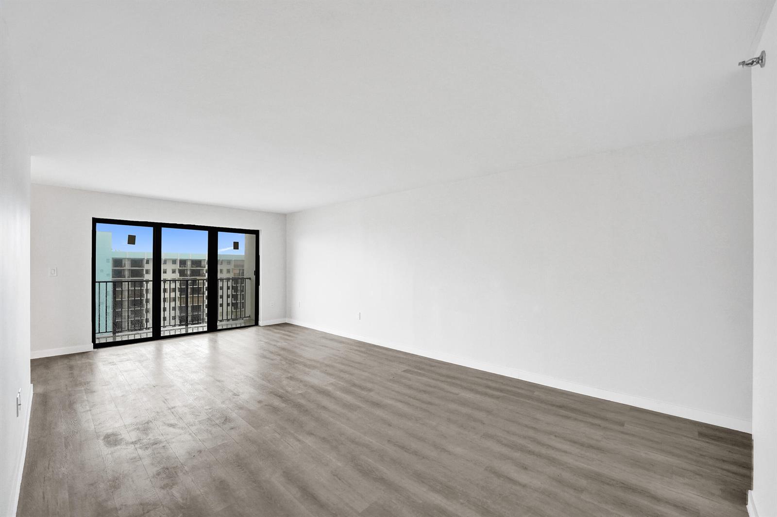 Photo of 1201 Ocean  #2509s, Hollywood, Florida, 33019 - 11