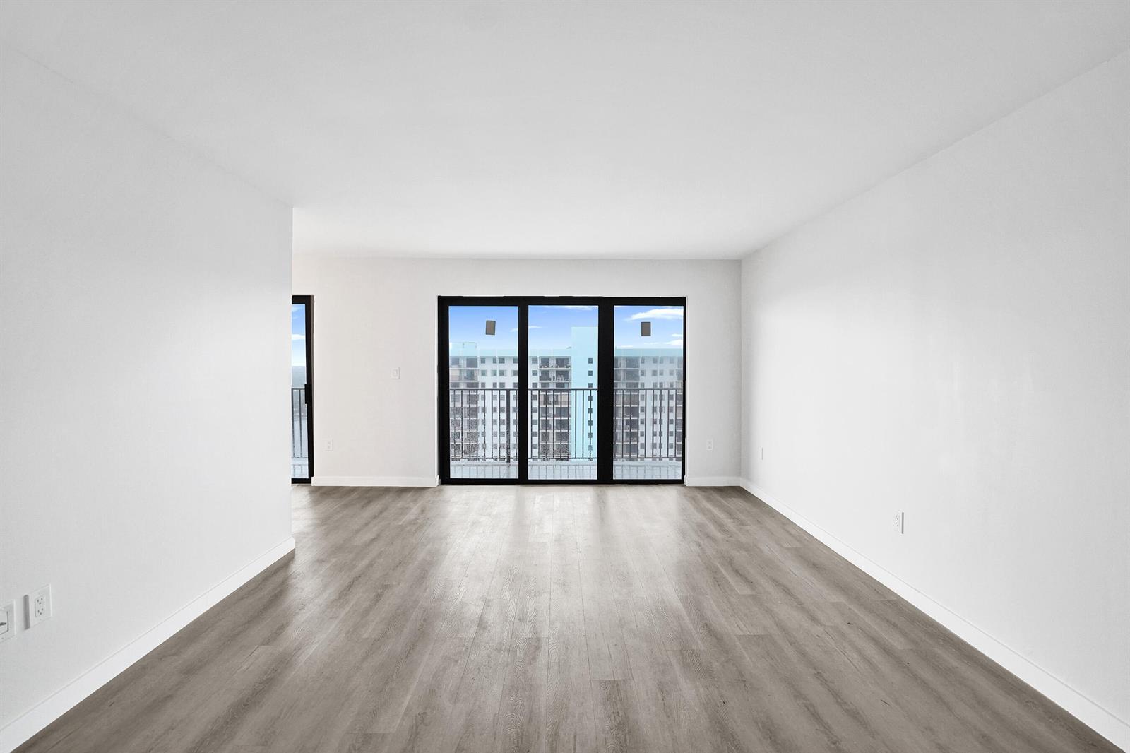 Photo of 1201 Ocean  #2509s, Hollywood, Florida, 33019 - 18