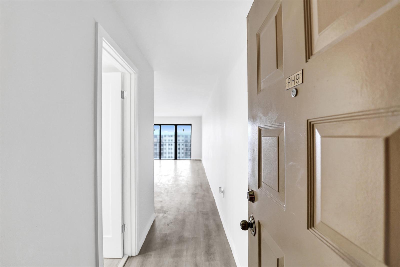 Photo of 1201 Ocean  #2509s, Hollywood, Florida, 33019 - 3