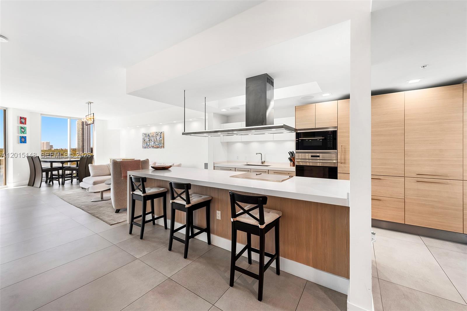 Photo of 17111 Biscayne Blvd  #606, North Miami Beach, Florida, 33160 - 