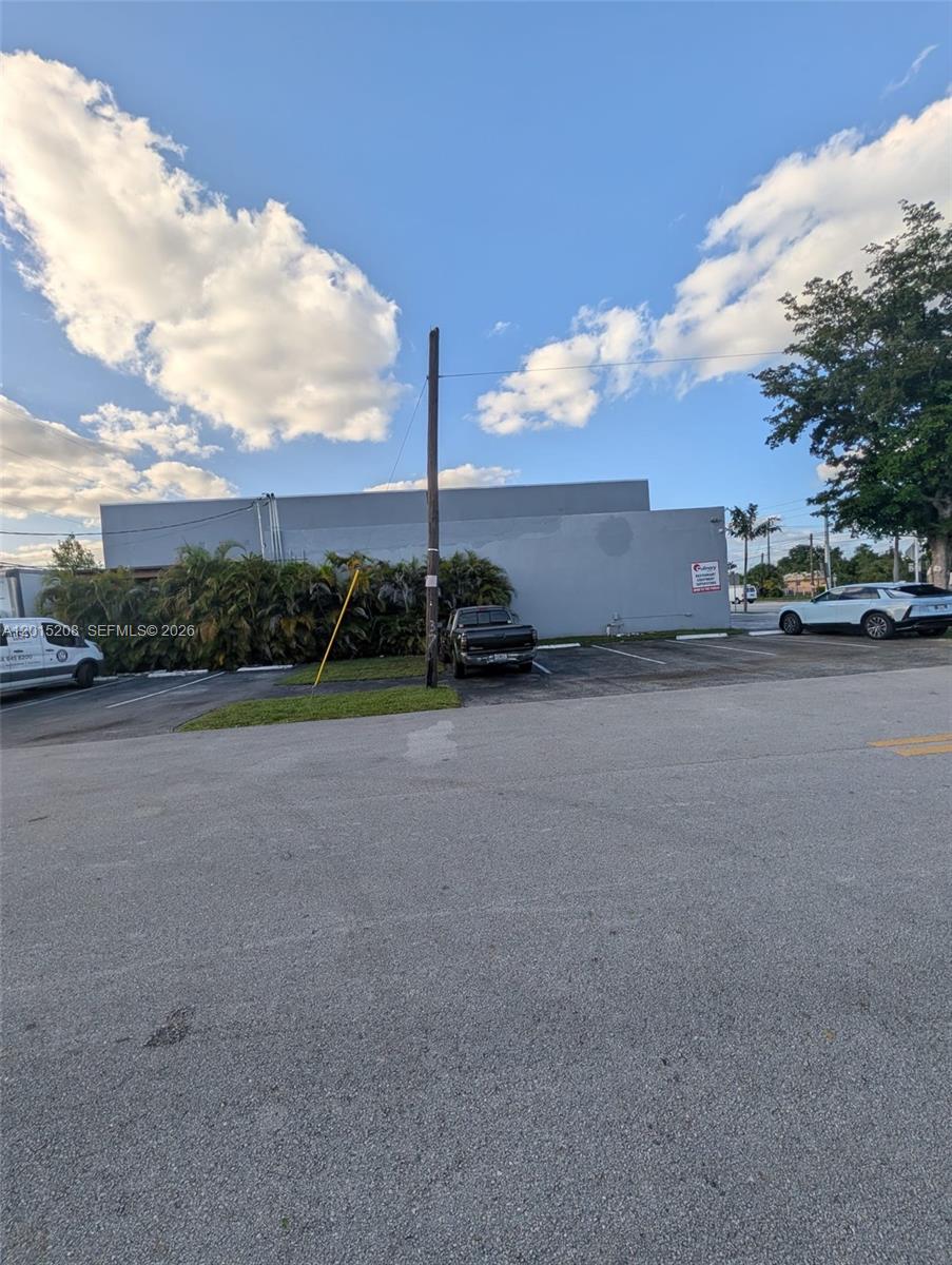 See details / sq. ft. $ 2026-05-11 0 Photo