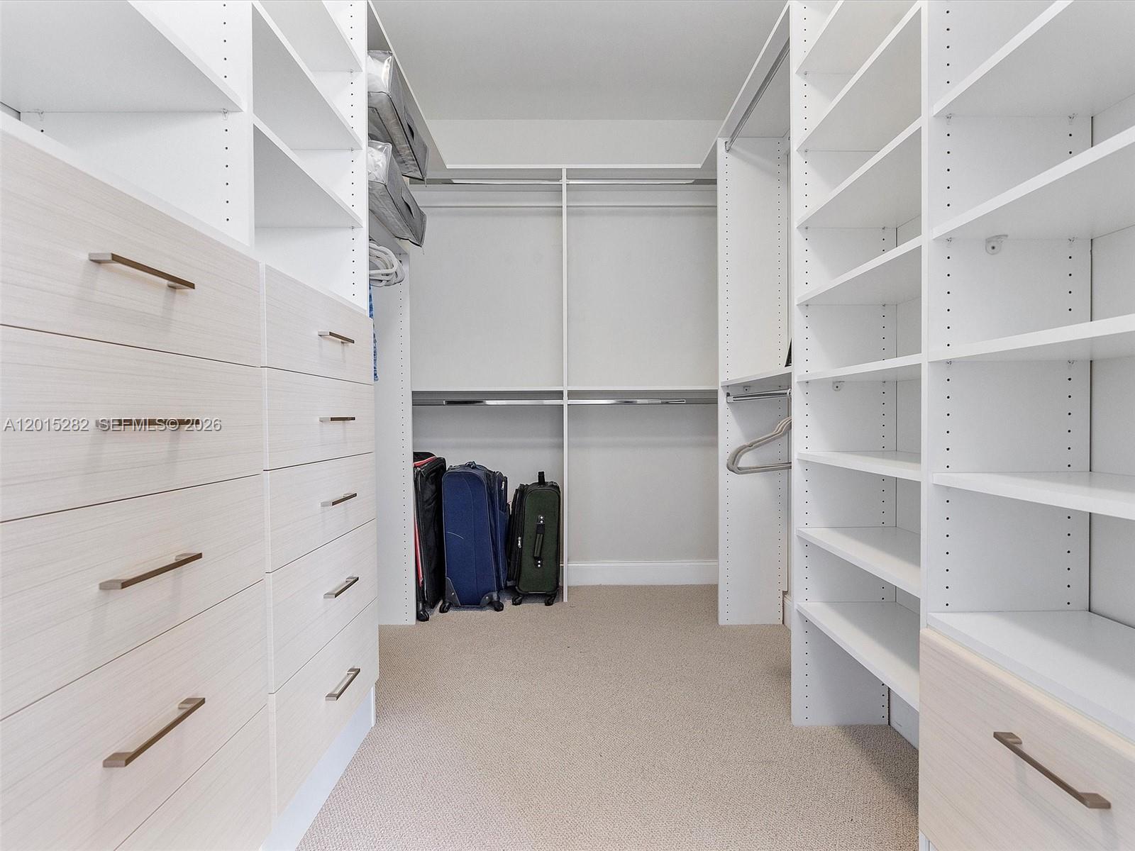 4009 2 / 3 1722 sq. ft. $ 2026-05-07 0 Photo