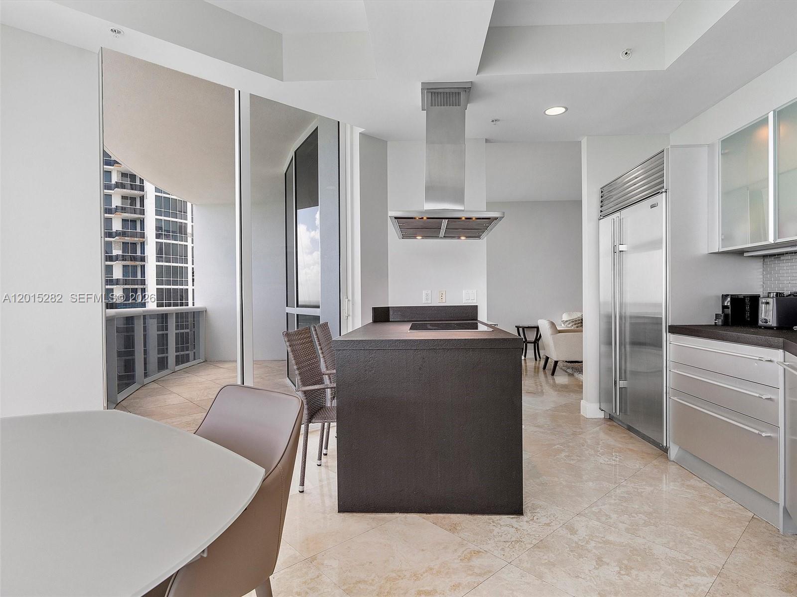 4009 2 / 3 1722 sq. ft. $ 2026-05-07 0 Photo
