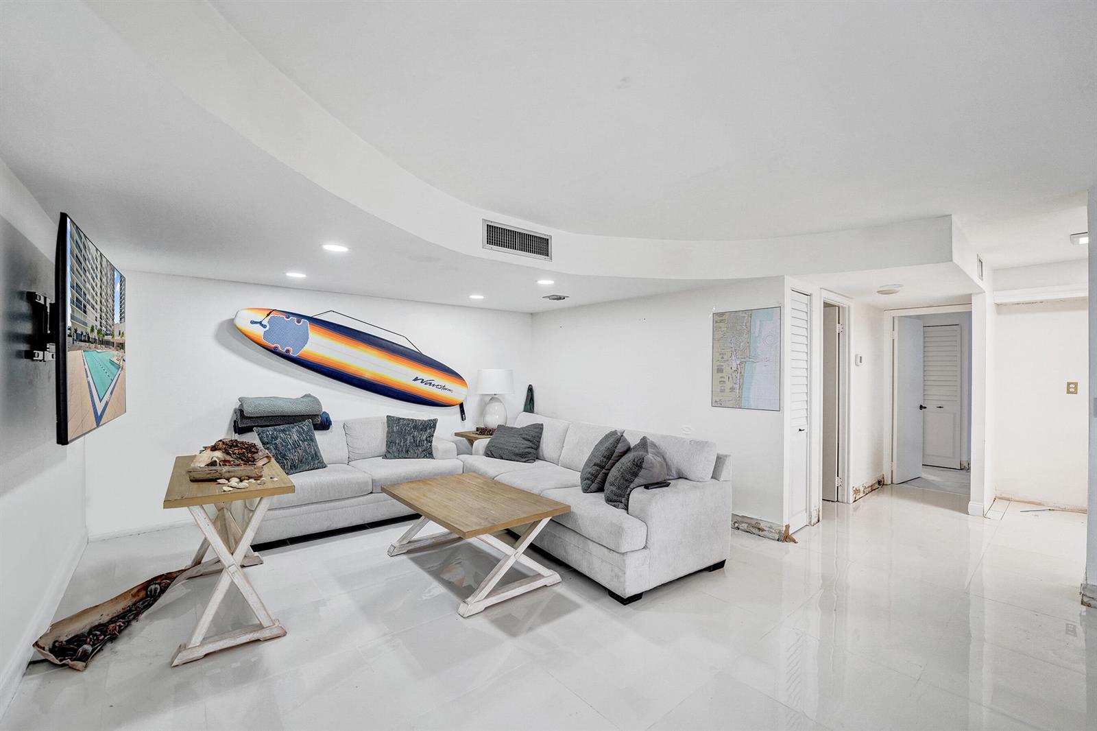 Photo of 2751 Ocean #302s, Hollywood, Florida, 33019 - DSC08952