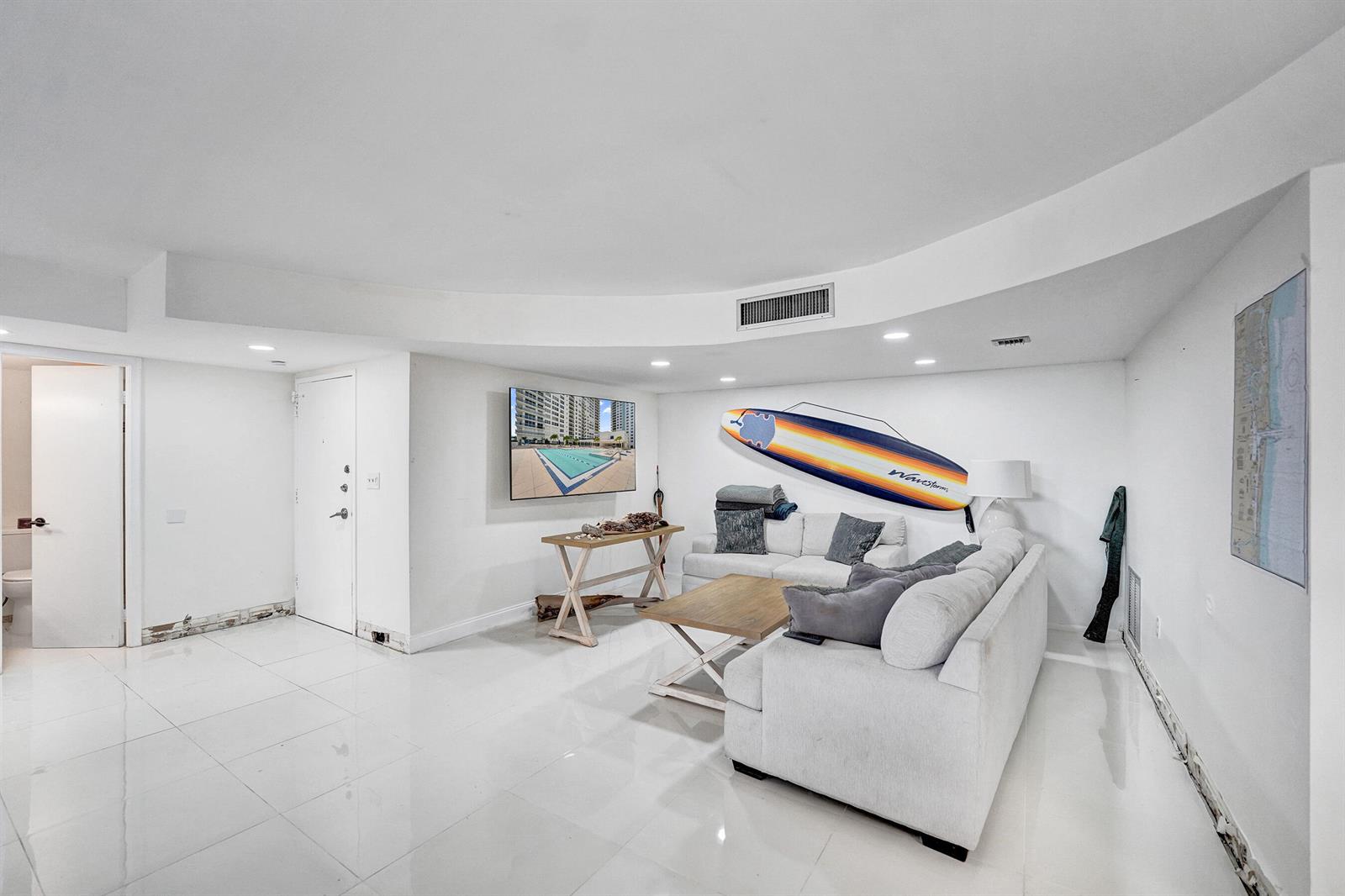 Photo of 2751 Ocean #302s, Hollywood, Florida, 33019 - DSC08958
