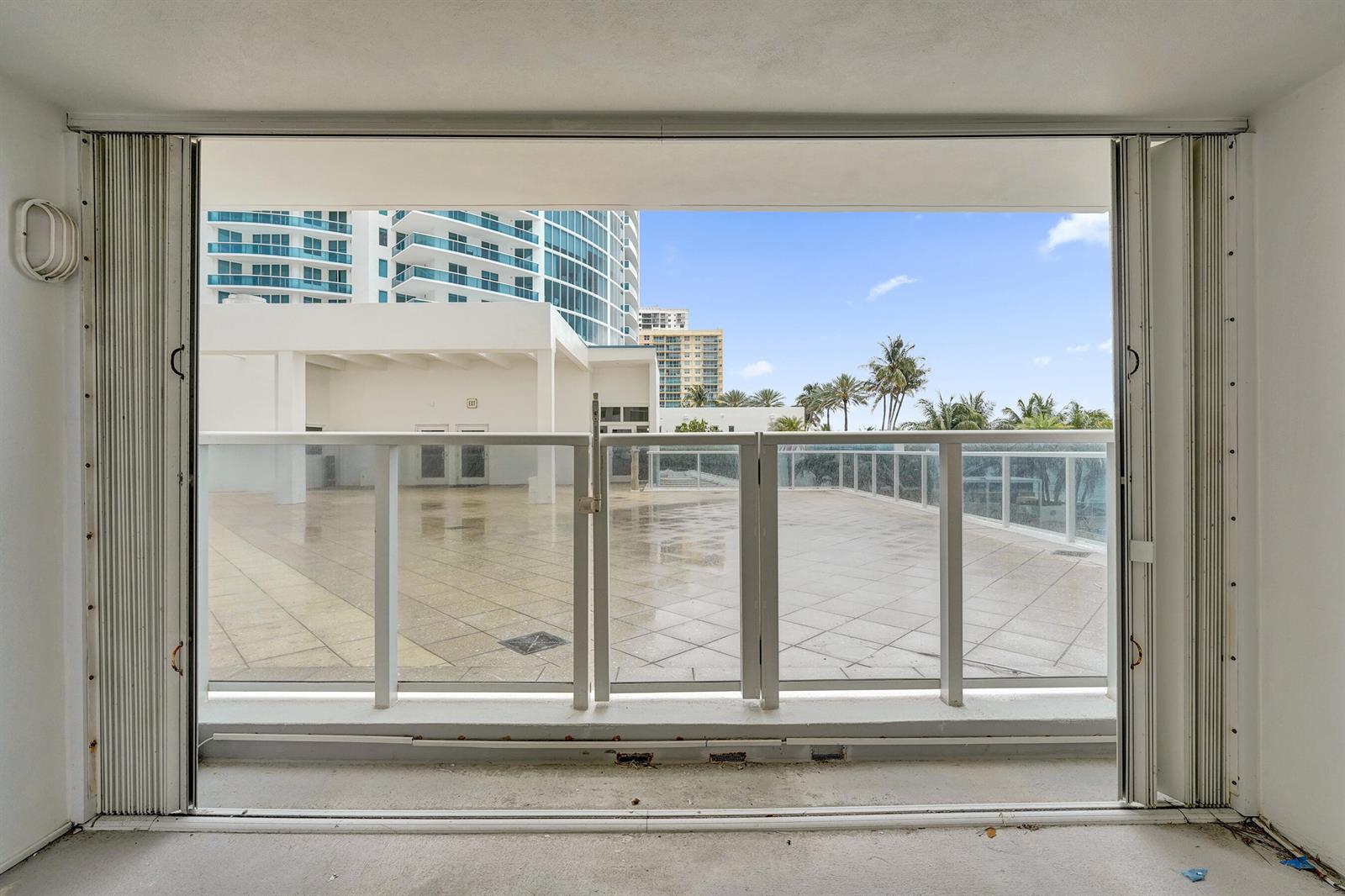 Photo of 2751 Ocean #302s, Hollywood, Florida, 33019 - DSC09030