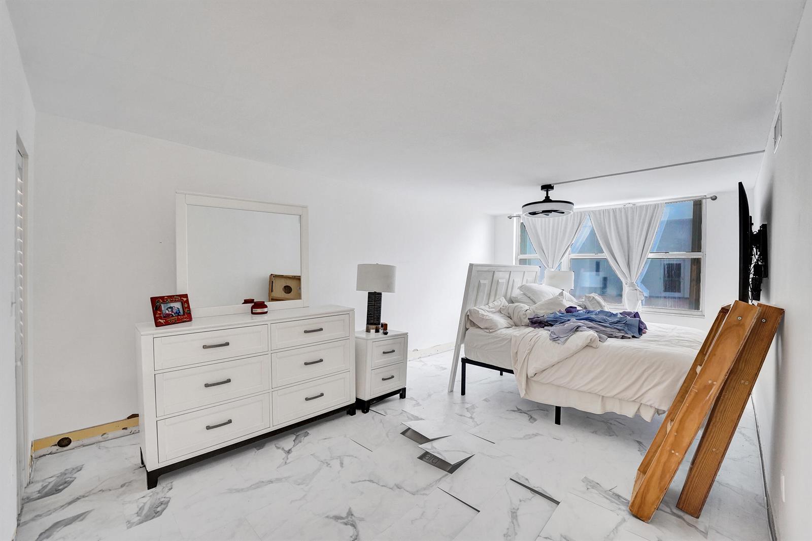 Photo of 2751 Ocean #302s, Hollywood, Florida, 33019 - DSC09039