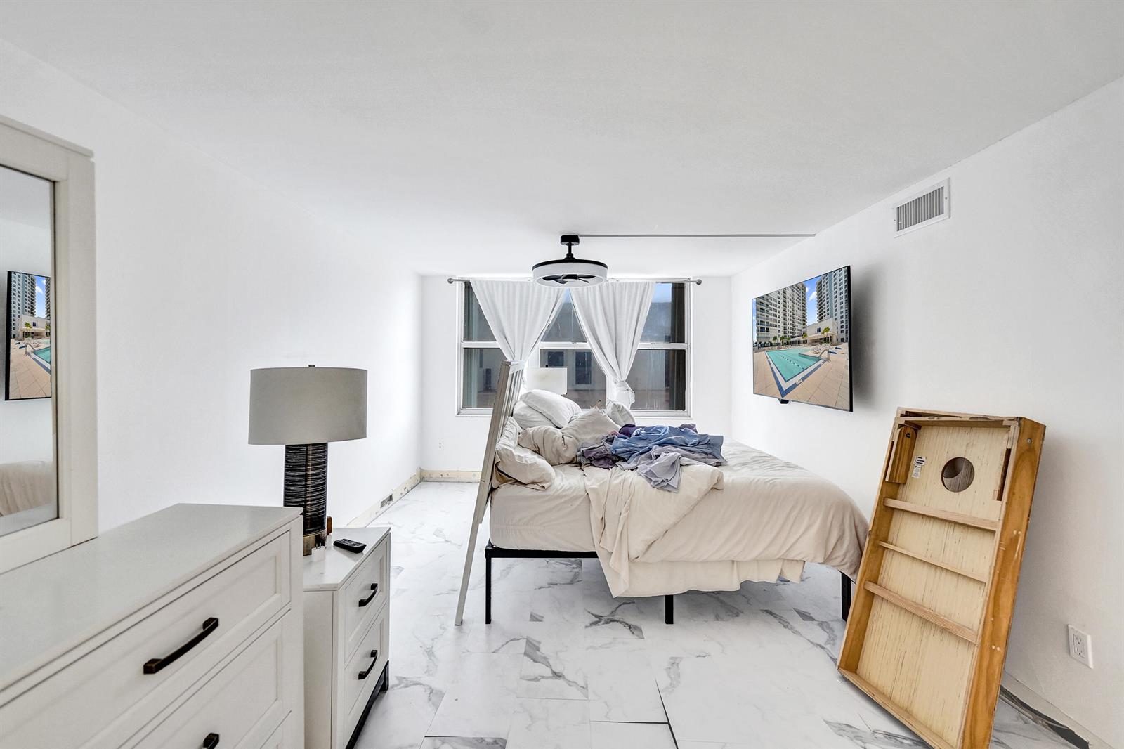 Photo of 2751 Ocean #302s, Hollywood, Florida, 33019 - DSC09042