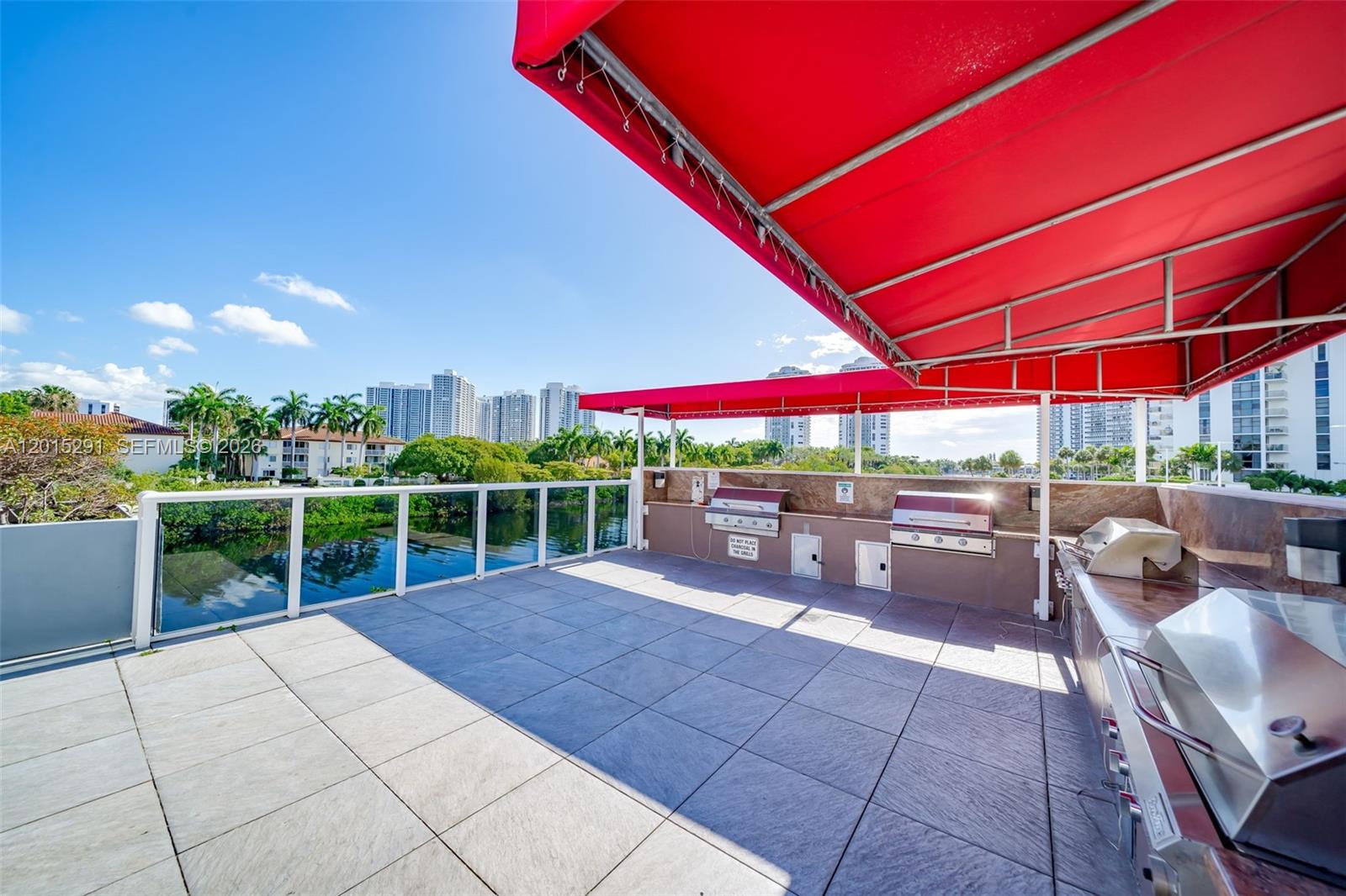 Photo of 3625 Country Club Dr #907, Aventura, Florida, 33180 - BBQ Grills