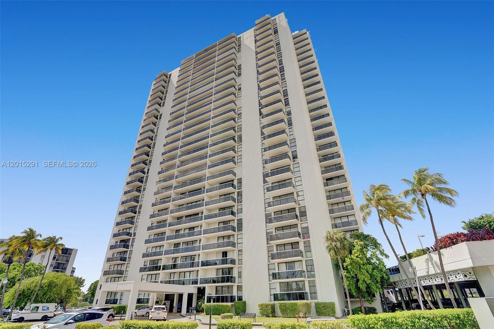 Photo of 3625 Country Club Dr #907, Aventura, Florida, 33180 - Eldorado Tower