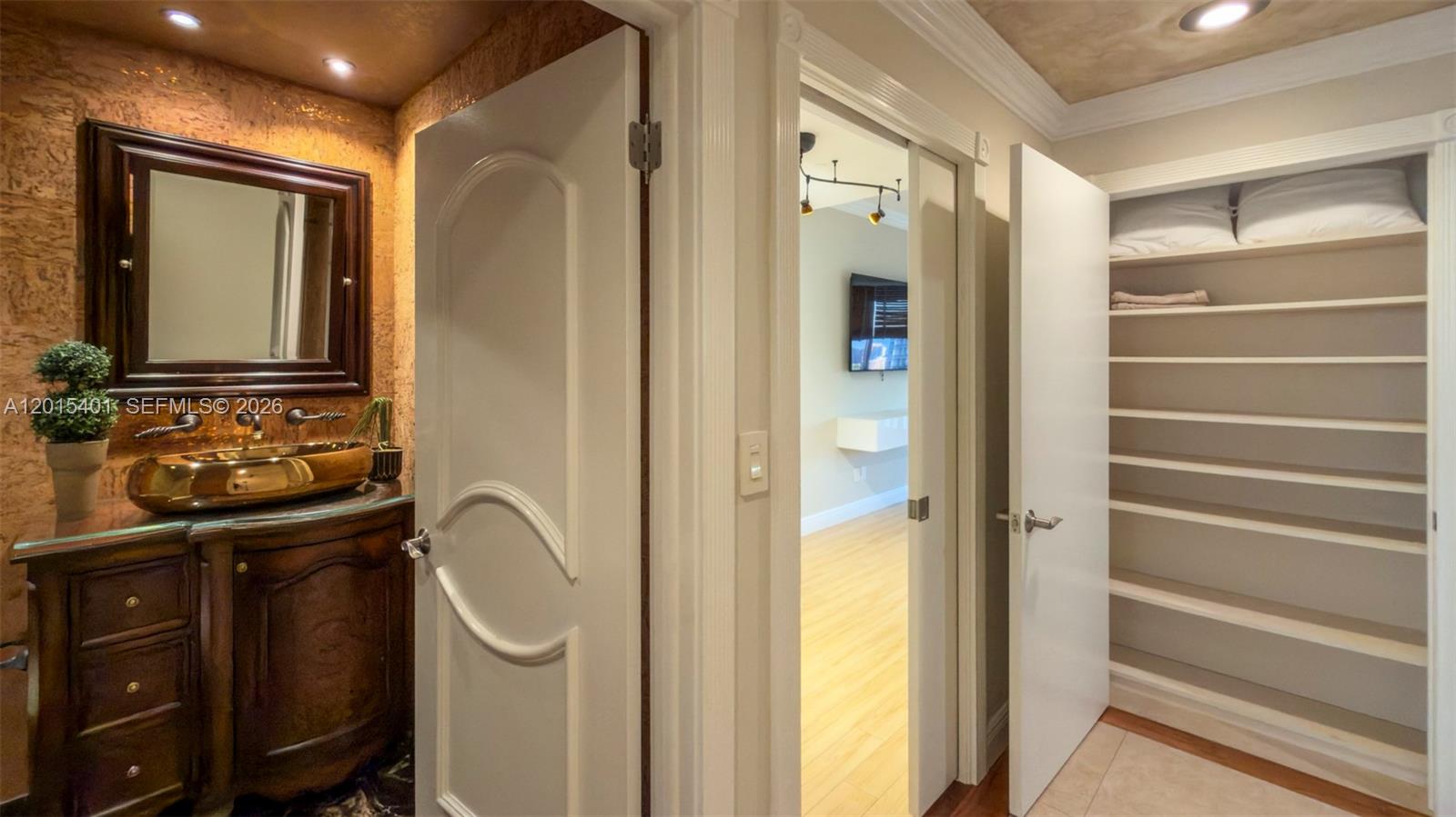 3004 3 / 3 2560 sq. ft. $ 2026-05-08 0 Photo