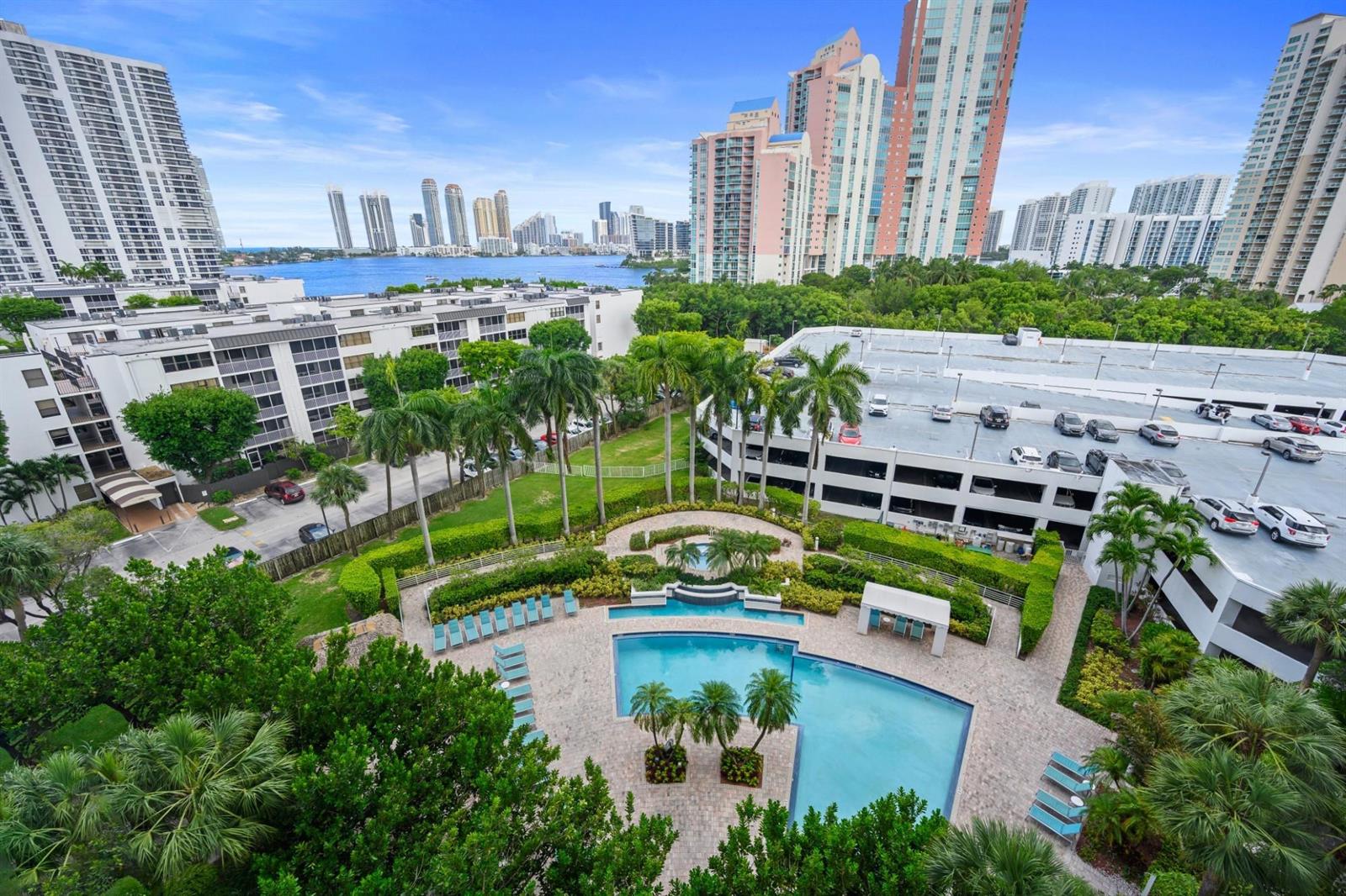 Photo of 3300 192nd #915, Aventura, Florida, 33180 - Photo 1