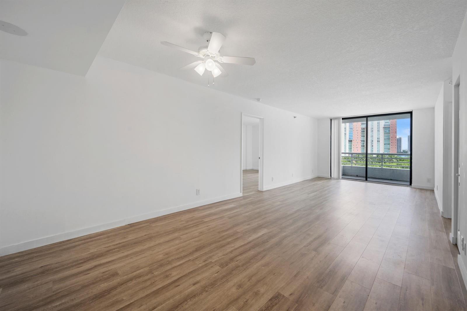 Photo of 3300 192nd #915, Aventura, Florida, 33180 - Photo 20