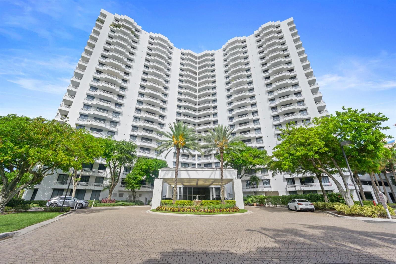 Photo of 3300 192nd #915, Aventura, Florida, 33180 - Photo 3
