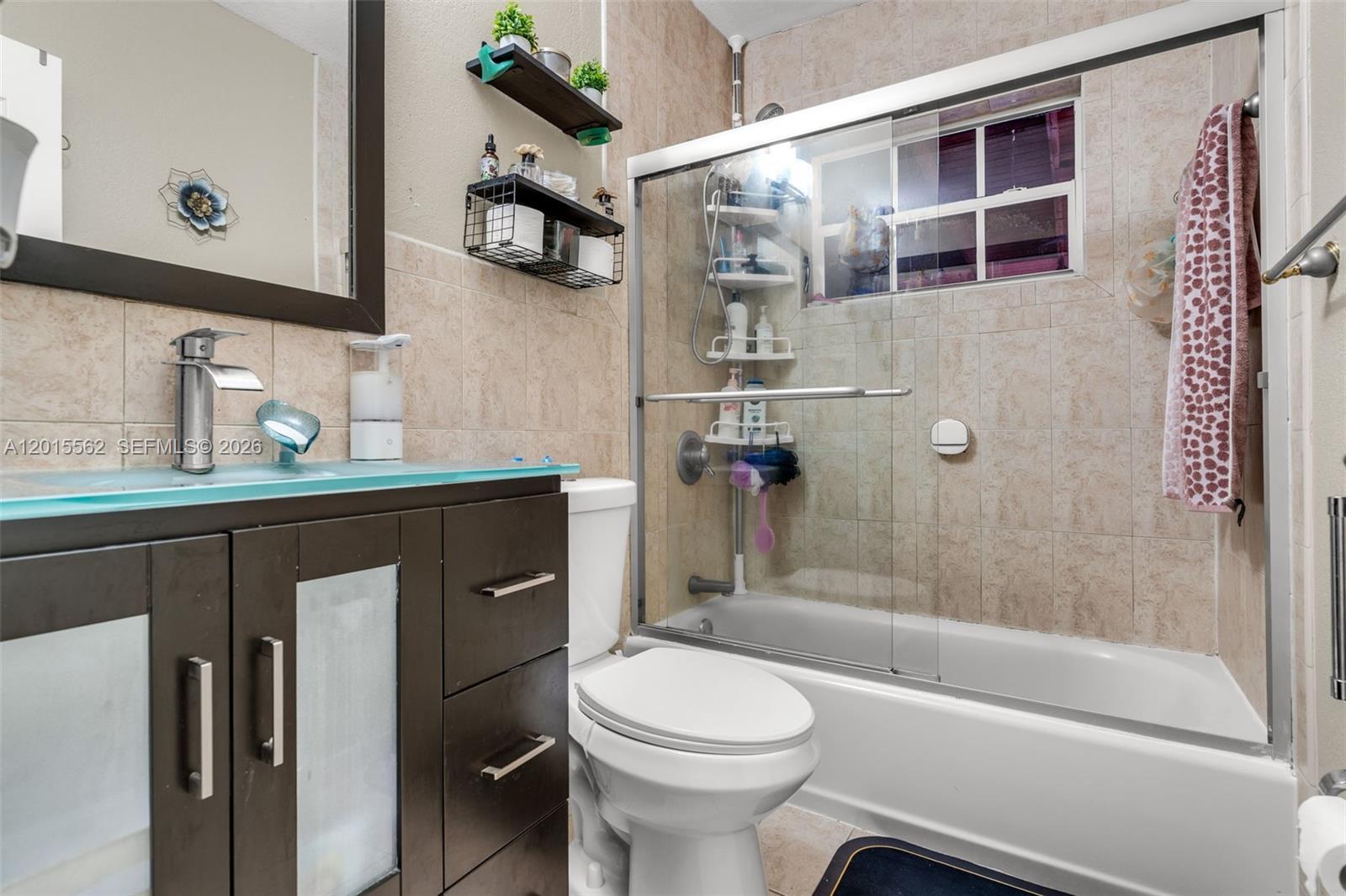 See details / 2752 sq. ft. $ 2026-05-08 0 Photo