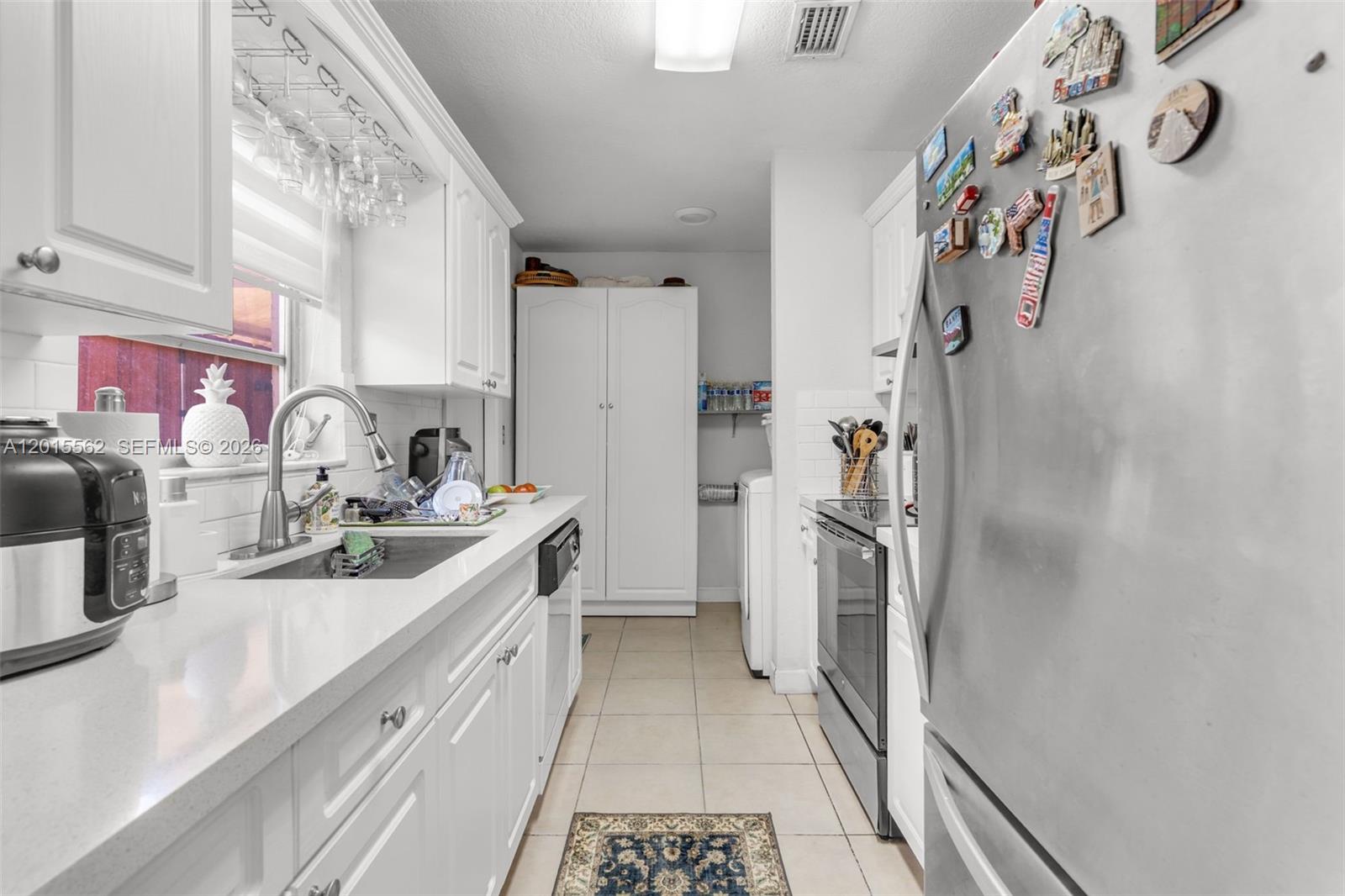 See details / 2752 sq. ft. $ 2026-05-08 0 Photo