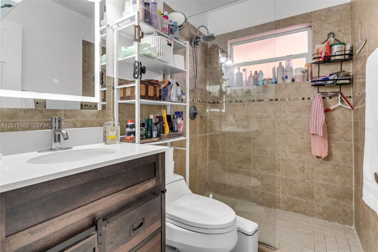 See details / 2752 sq. ft. $ 2026-05-08 0 Photo