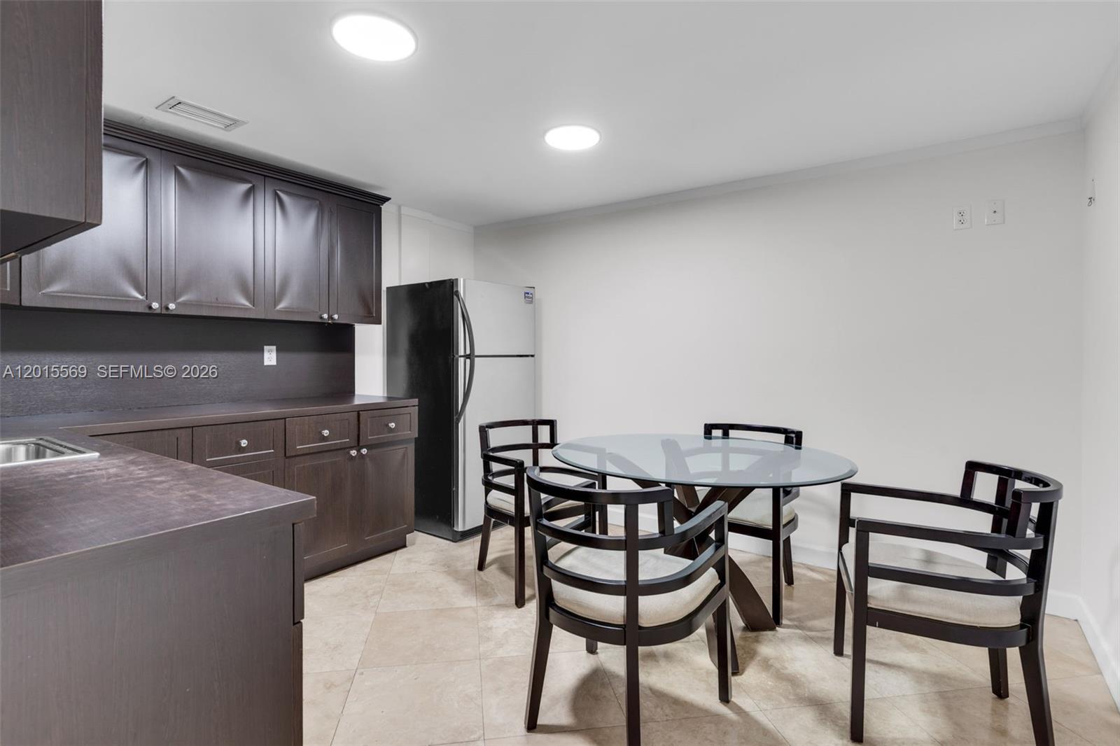 See details 26 / sq. ft. $ 2026-05-08 0 Photo