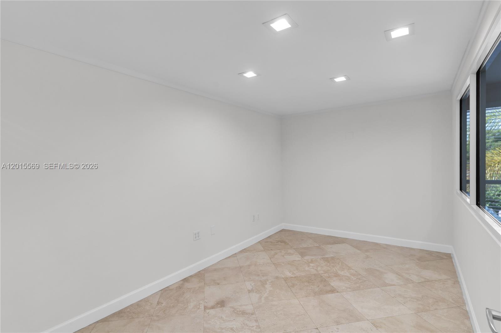 See details 26 / sq. ft. $ 2026-05-08 0 Photo
