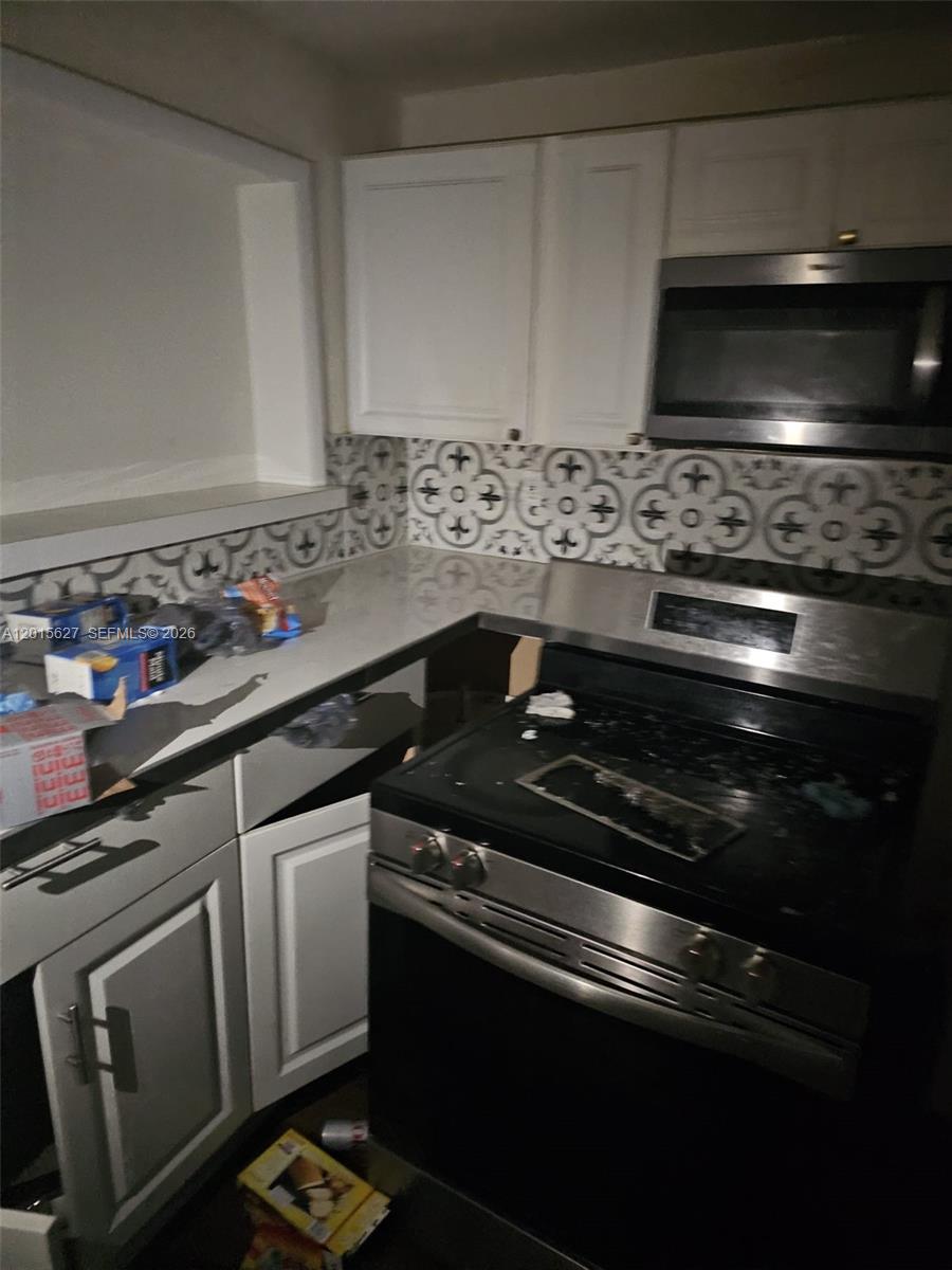 Ver detalles 1717 3 / 2 1352 sq. ft. $ 2026-05-08 0 foto